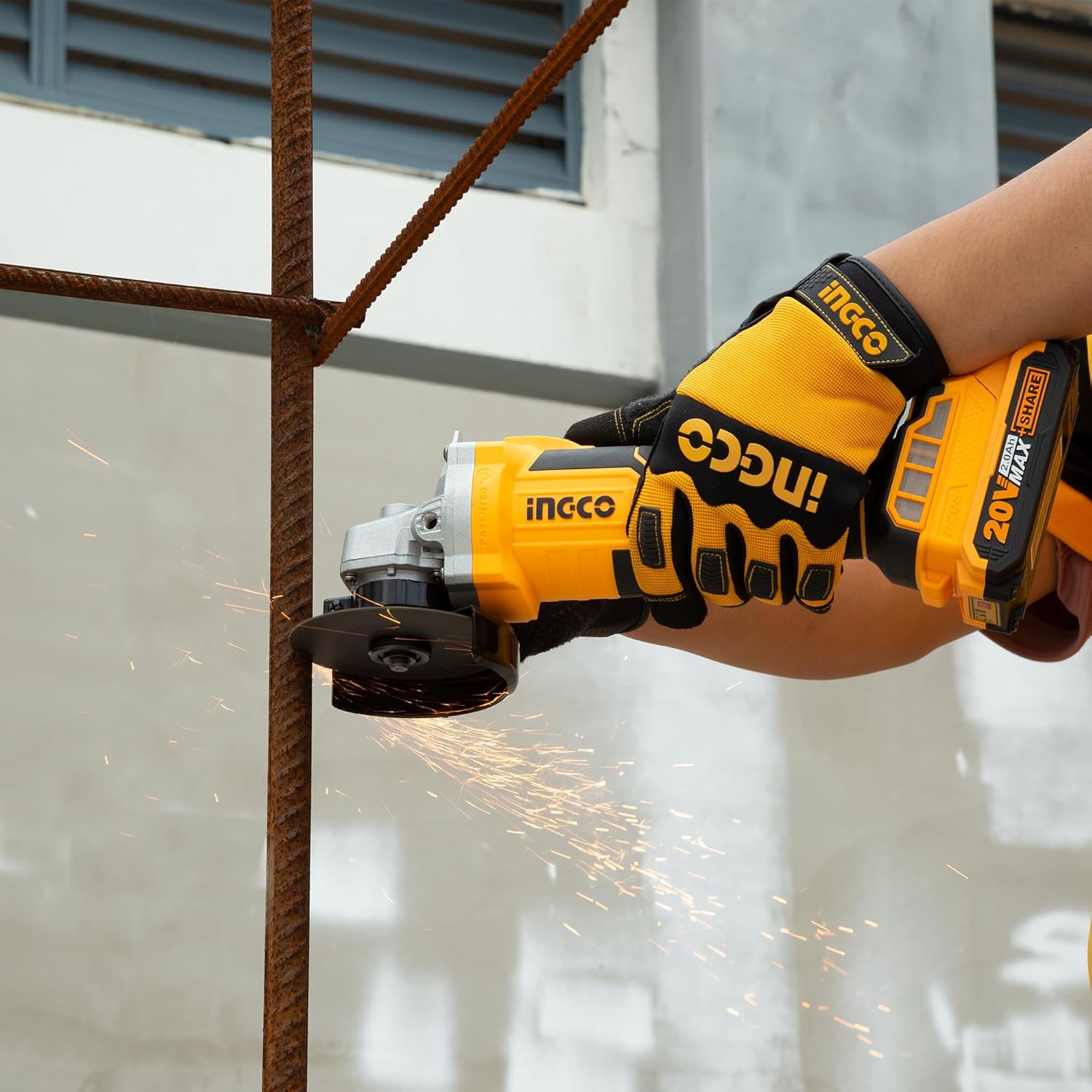 INGCO Bolt Cutter, CR-V Mini Bolt and Wire Cutter