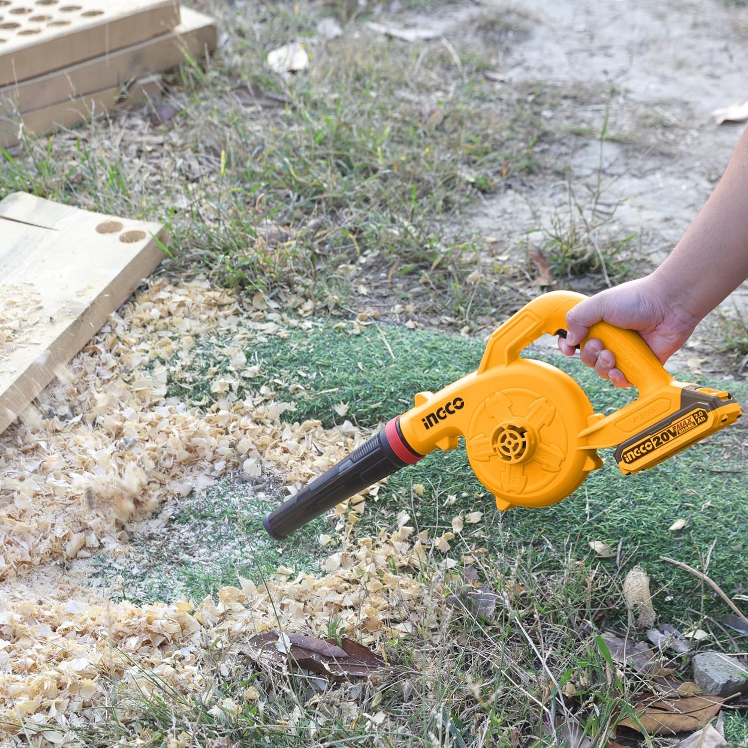 INGCO Leaf Blower Cordless with  20V Lithium-Ion Battery & Charger